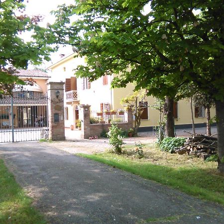 Bed and Breakfast BeB Reboglio Rolo Exterior foto