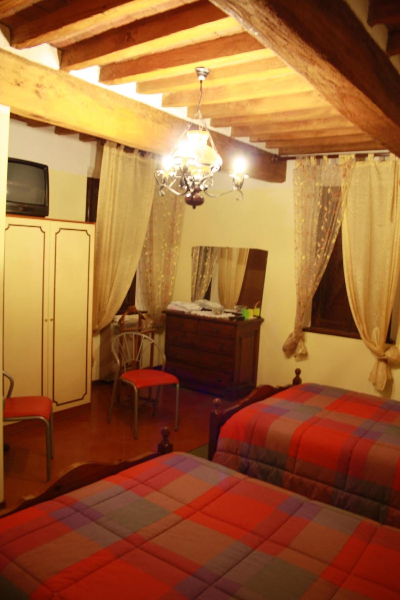 Bed and Breakfast BeB Reboglio Rolo Zimmer foto