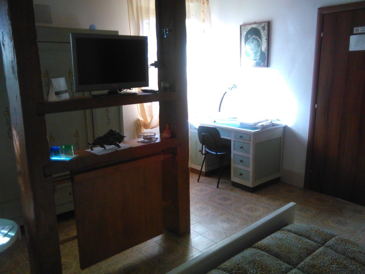 Bed and Breakfast BeB Reboglio Rolo Exterior foto